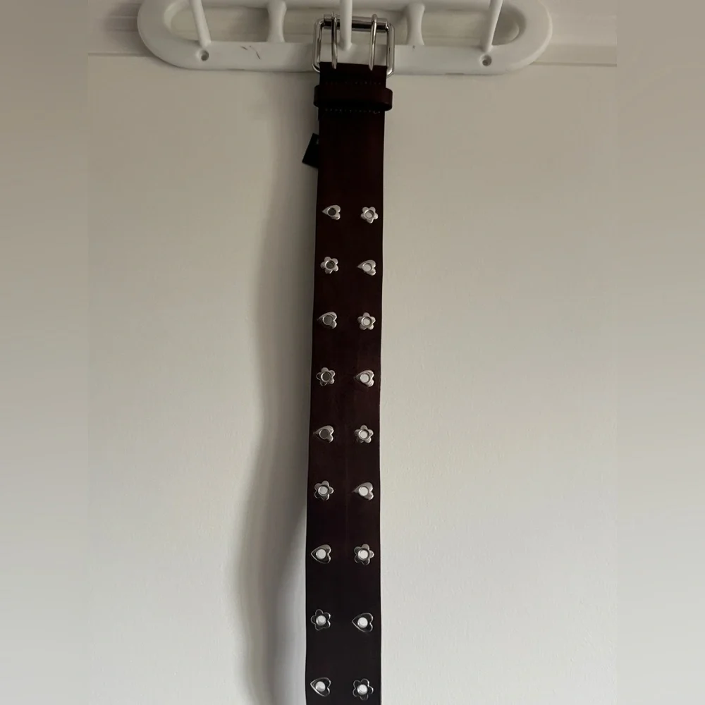Zara‎ LEATHER HEARTS AND FLOWERS BELT Dark Brown Belt with Silver Details